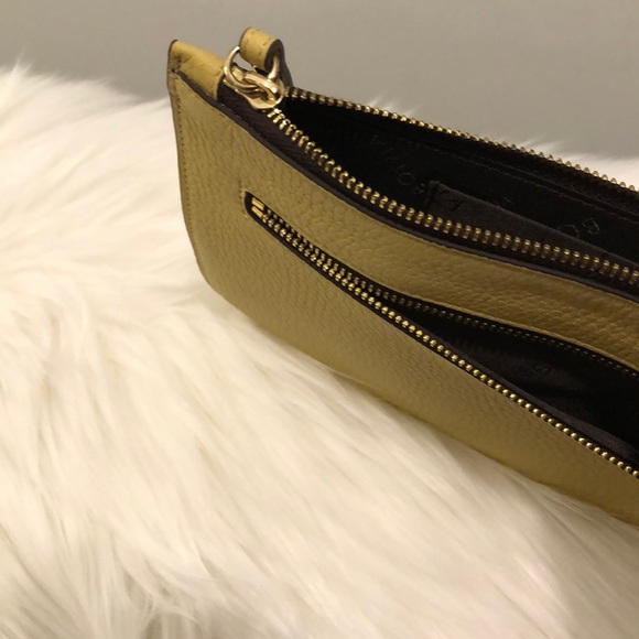 BONIA wristlet - Picture 4 of 4